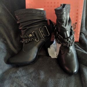 Naughty Monkey Criminal Boots in Black